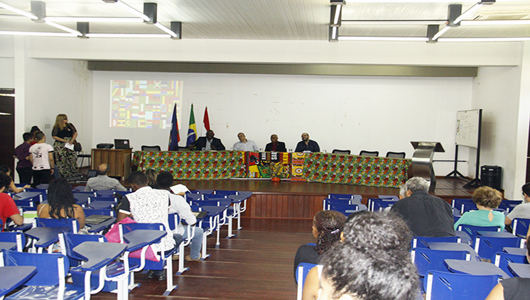 Seminário Afro Latino América e o Caribe 1
